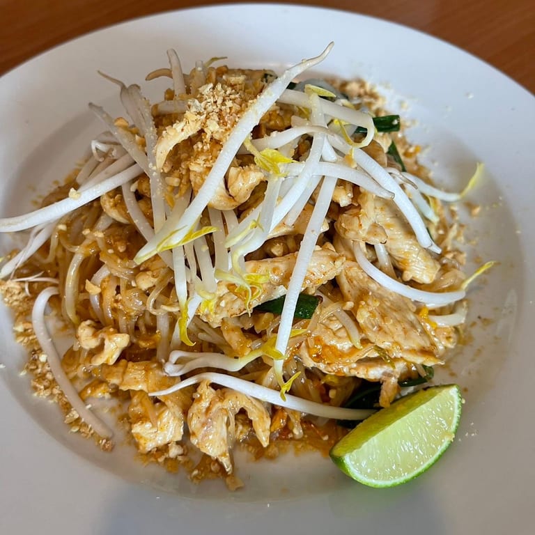 Delicious Pad Thai Experience